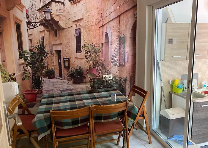 Madamme Curie * Torrevieja